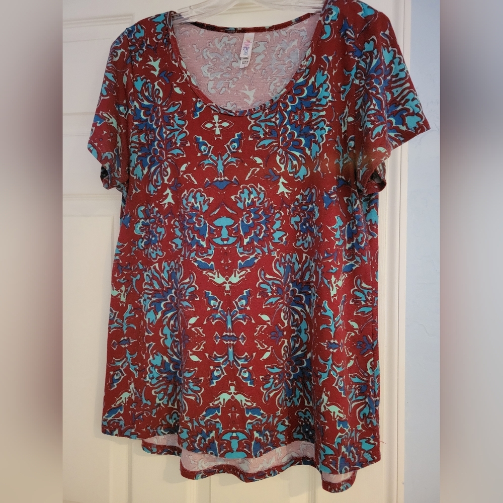 Lularoe Classic Tee